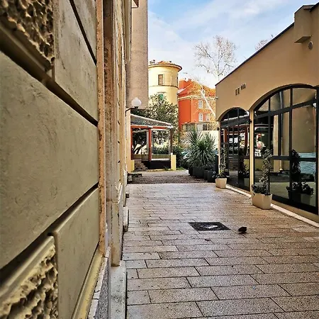 Prokonzul 2br In Old Town *