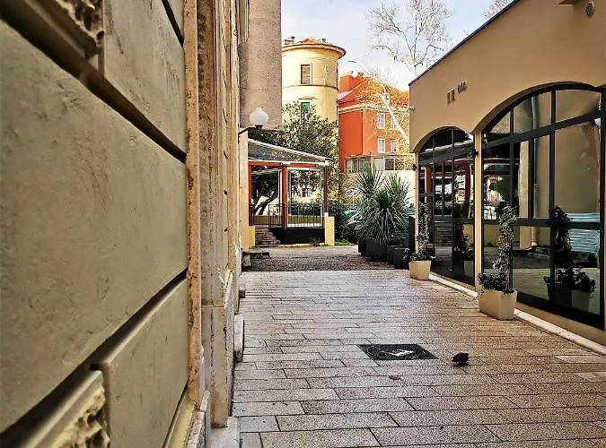 Prokonzul 2br In Old Town *